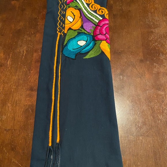 Authentic Handmade Mexican Blouse - Picture 5 of 8